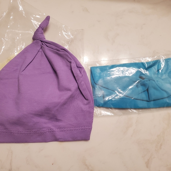 Lot #2 - June and January knot hats (x2) - Picture 2 of 4